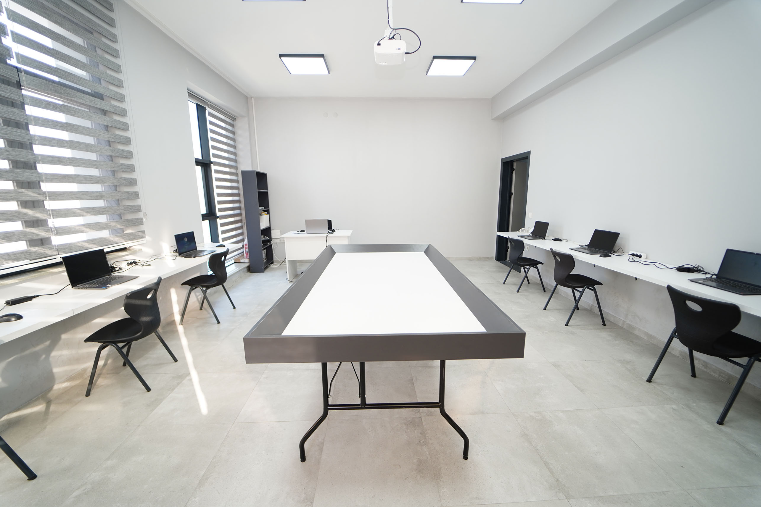 Kurumumuzdan Kareler