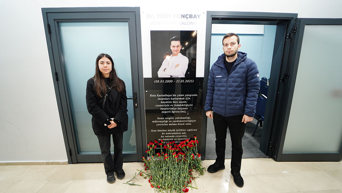 Yaşam Fen Okulları Konferans Salonu’na Yiğit Gençbay’ın Adı Verildi